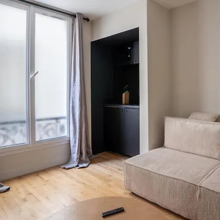 Modern And Elegant 1bd Near Montmartre * باريس