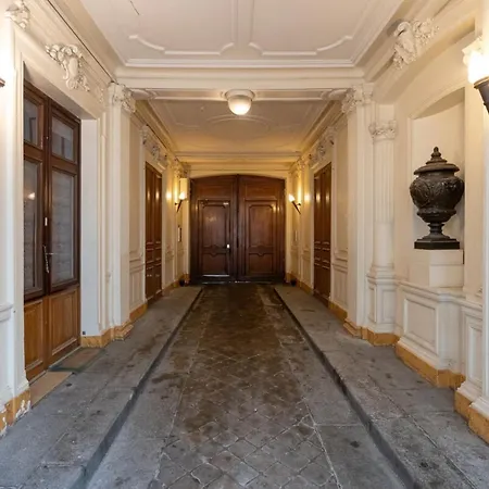 Modern And Elegant 1bd Near Montmartre شقة