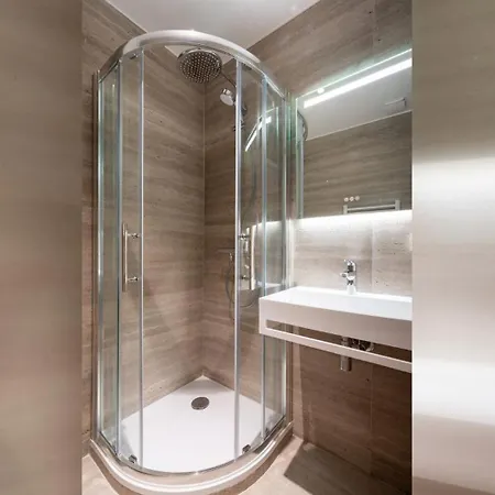 Modern And Elegant 1bd Near Montmartre