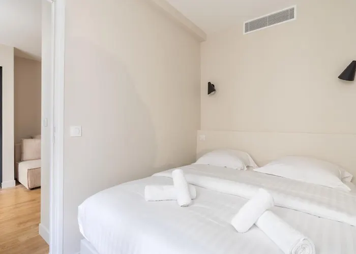 Апартаменты Modern And Elegant 1bd Near Montmartre *